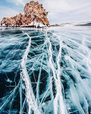 Hồ nước đóng băng đẹp tựa như 'xứ sở tuyết' - Du lịch Nga-baikal4.jpg