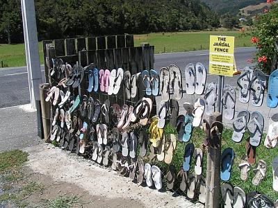 10 hàng rào làm từ đồ bỏ đi nổi tiếng ở New Zealand-du-lich-new-zealand-1.jpg