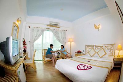 Khách sạn Xanh Nha Trang ( 3 sao )-superior-honeymoon2.jpg